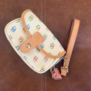 Dooney & Bourke